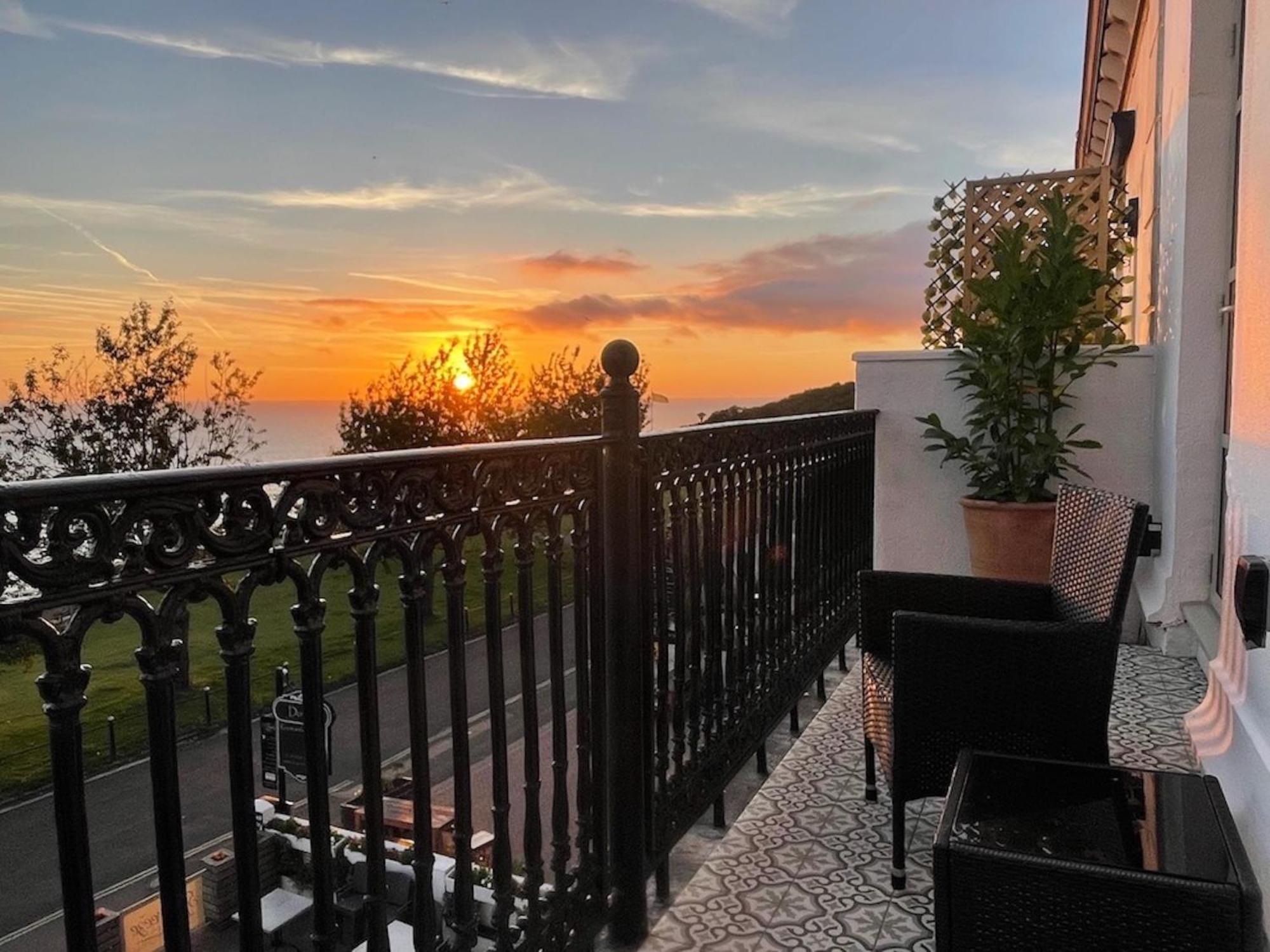 Headland View Boutique B&B Торки Экстерьер фото