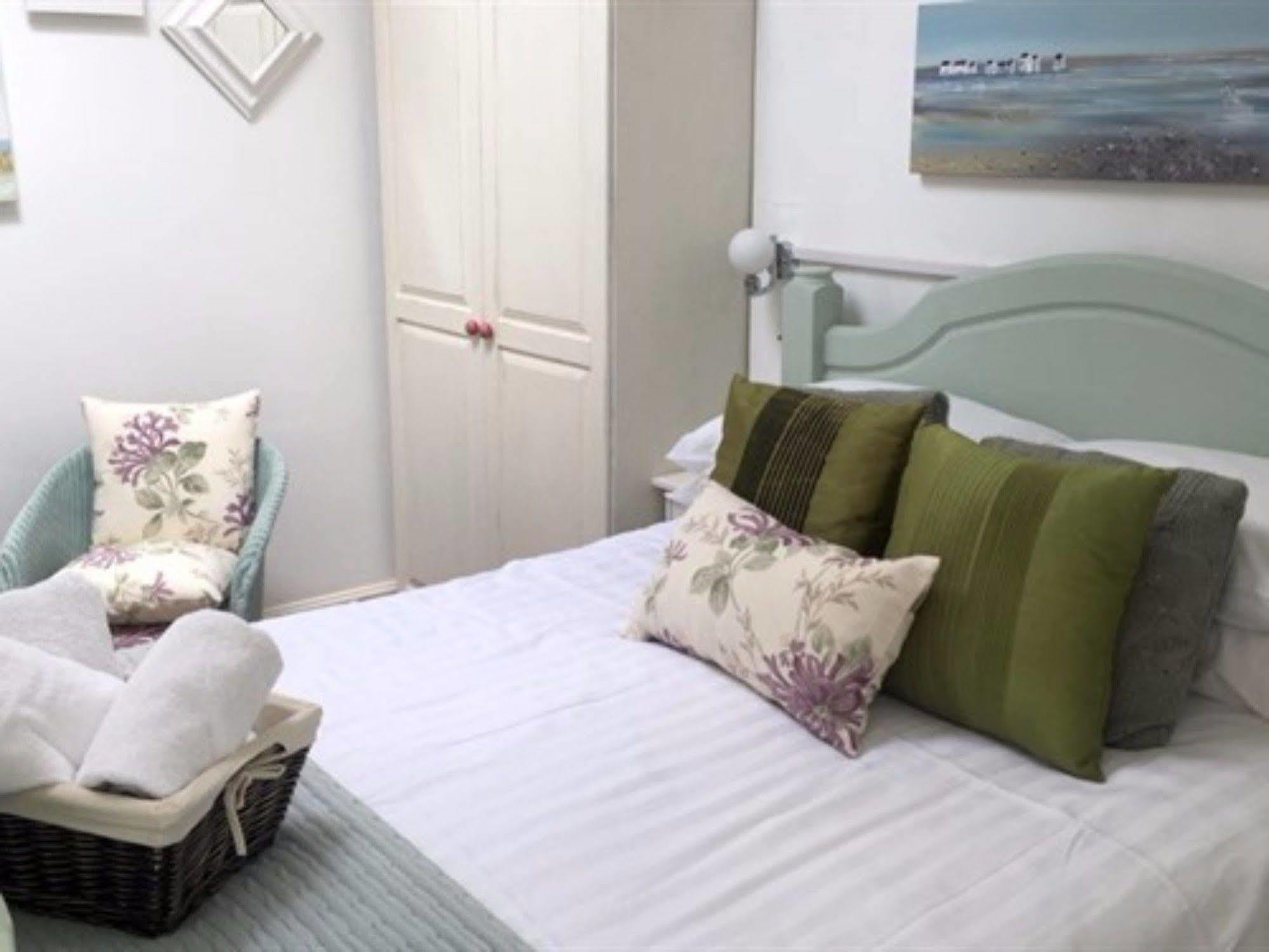 Headland View Boutique B&B Торки Экстерьер фото